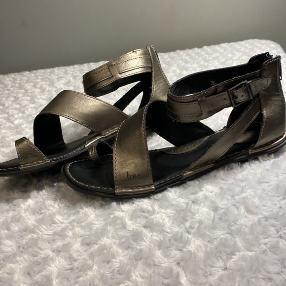 boc Metallic gladiator sandals size 9 - Picture 3 of 9
